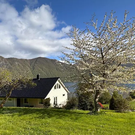 Spacious House With Fjordview Holiday home *