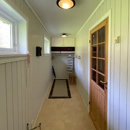 Spacious House With Fjordview 펜션