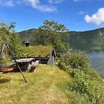Spacious House With Fjordview Dom wakacyjny *